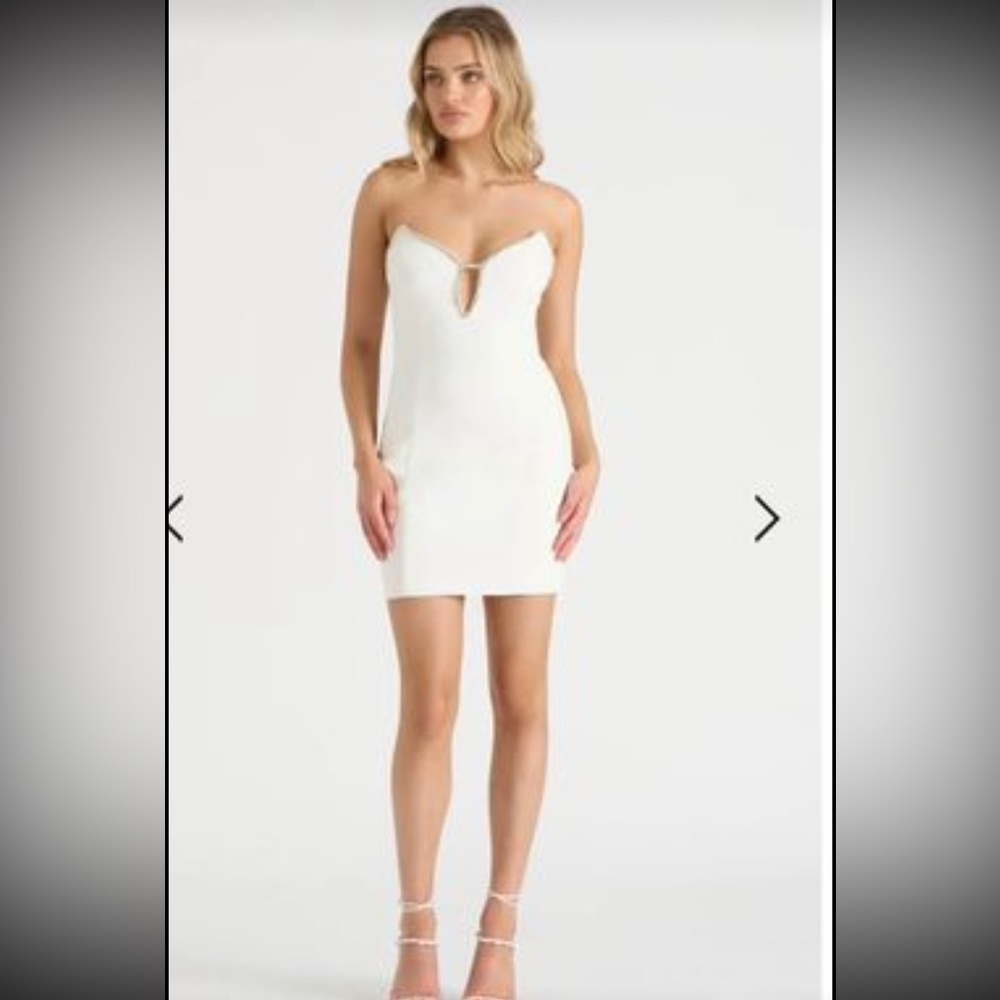 Rhinestone detail white mini dress plunge neckline size large